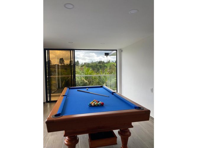 Casa de 6 alcobas en venta en Aeropuerto, Rionegro, 260 m² · foto 7 de 23