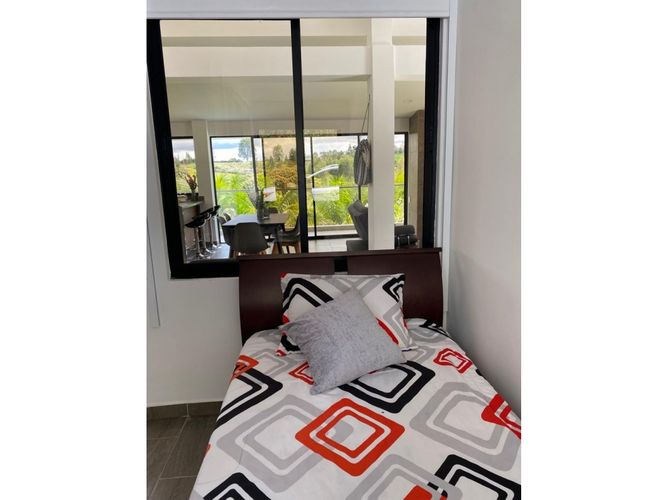 Casa de 6 alcobas en venta en Aeropuerto, Rionegro, 260 m² · foto 12 de 23