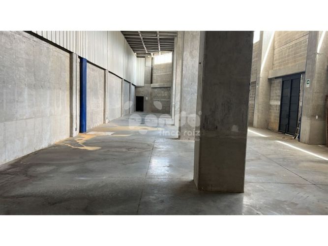 Bodega en arriendo en La Chuscala, Manizales, 400 m² · foto 3 de 5