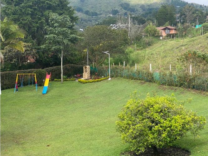 Casa de 6 alcobas en venta en Aeropuerto, Rionegro, 260 m² · foto 23 de 23