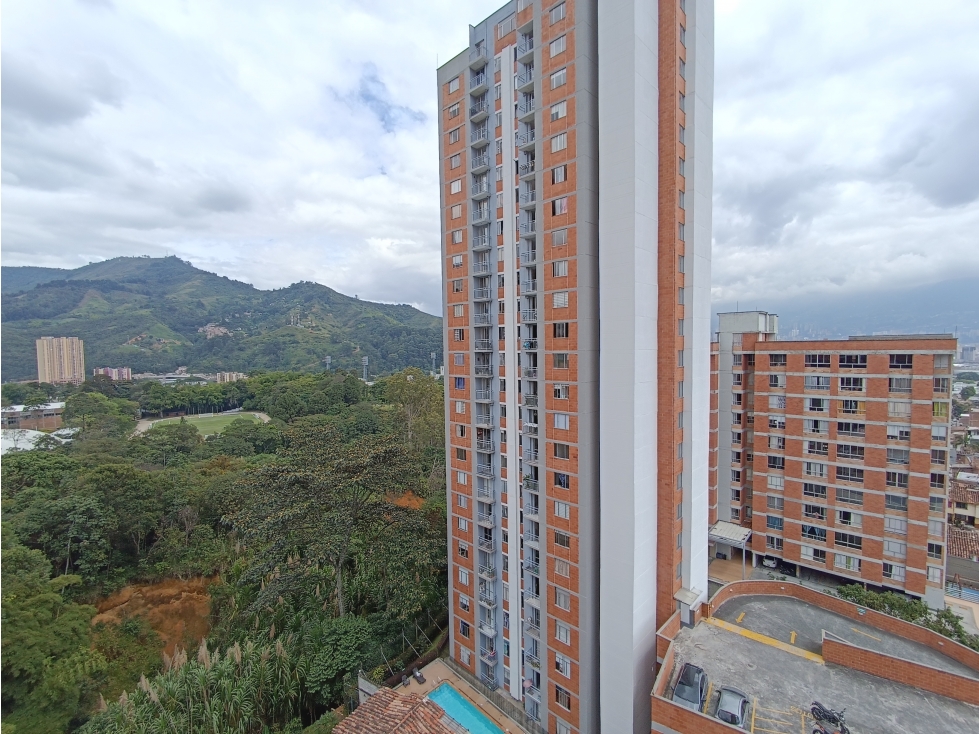 Apartamento en venta en Suramérica, Itagüí · foto 2 de 14