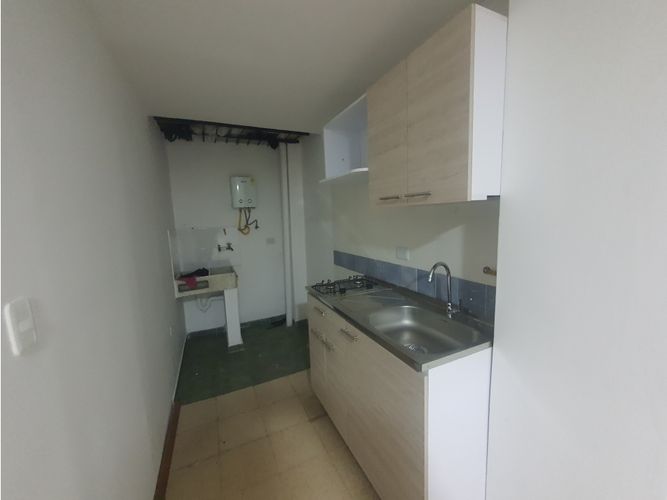 Local en arriendo en Bucarest, Envigado, 30 m² · foto 6 de 6