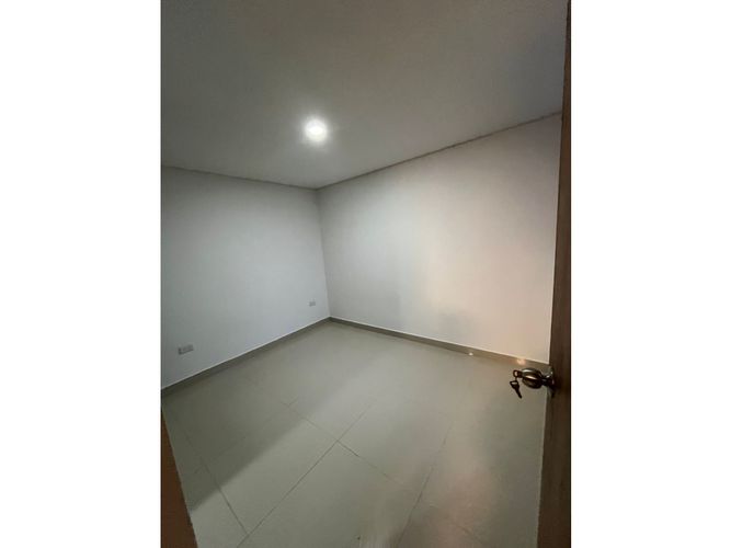 Apartamento de 3 alcobas en venta en Cuatro Esquinas, Rionegro, 57 m² · foto 5 de 10