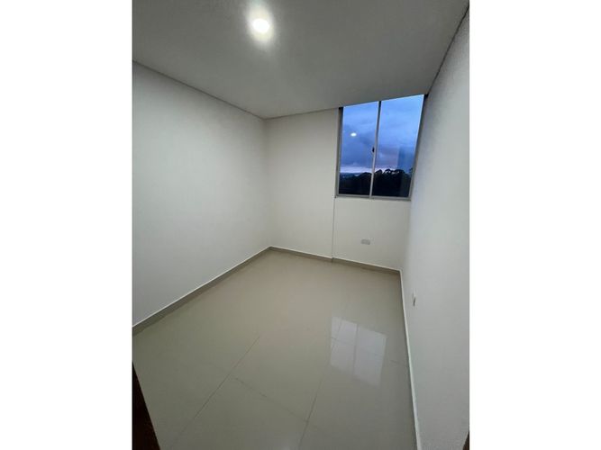 Apartamento de 3 alcobas en venta en Cuatro Esquinas, Rionegro, 57 m² · foto 7 de 10