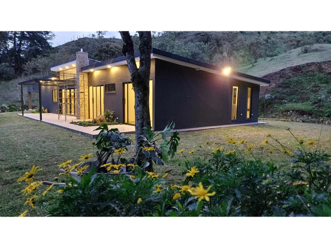 Casa de 3 alcobas en venta en Yarumal, Rionegro, 253 m² · foto 20 de 20