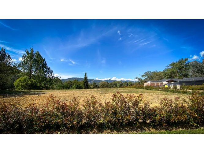 Lote en venta en El Tambo, La Ceja, 1624 m² · foto 10 de 13