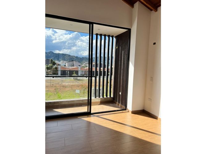 Casa de 3 alcobas en venta en Lomitas, La Ceja, 135 m² · foto 7 de 13