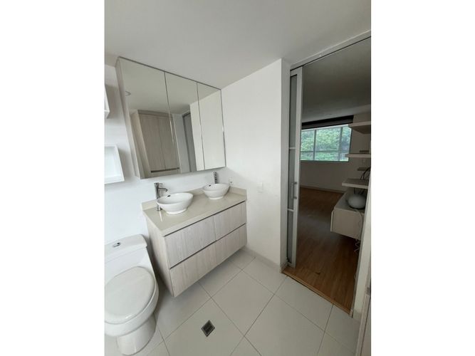 Apartamento de 3 alcobas en arriendo en Vía Las Palmas, Medellín, 150 m² · foto 5 de 16