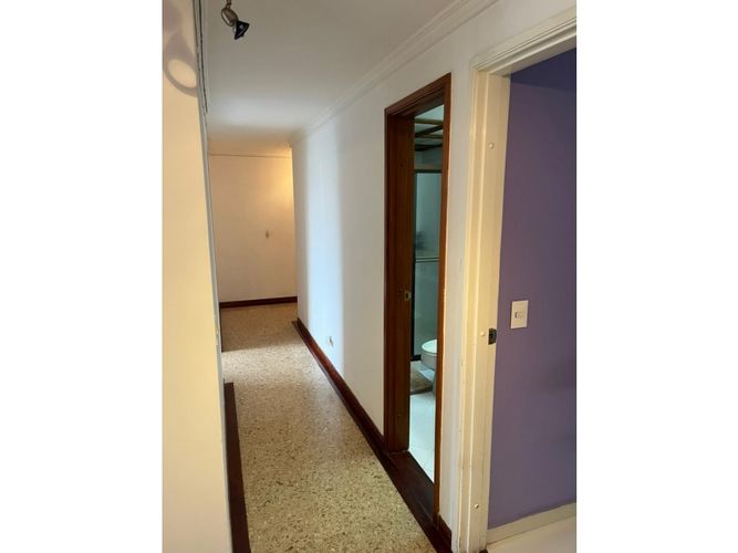 Apartamento de 7 alcobas en arriendo en La Aguacatala, Medellín, 260 m² · foto 4 de 21