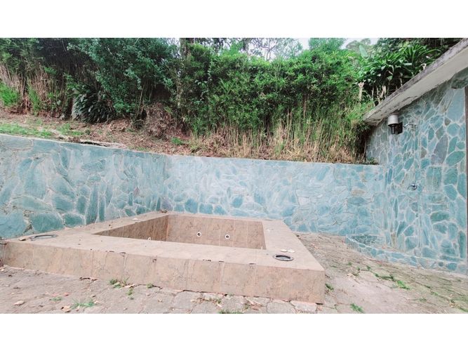 Casa de 5 alcobas en venta en Llano Grande, Rionegro, 380 m² · foto 12 de 24