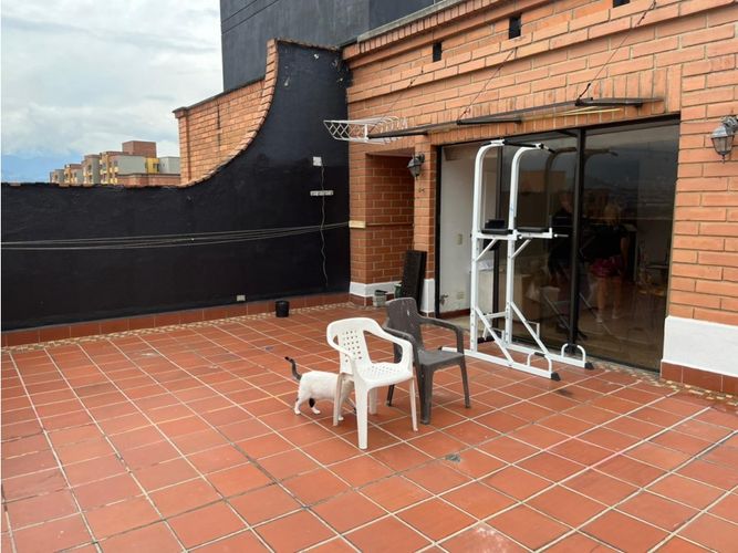 Apartamento de 7 alcobas en arriendo en La Aguacatala, Medellín, 260 m² · foto 14 de 21