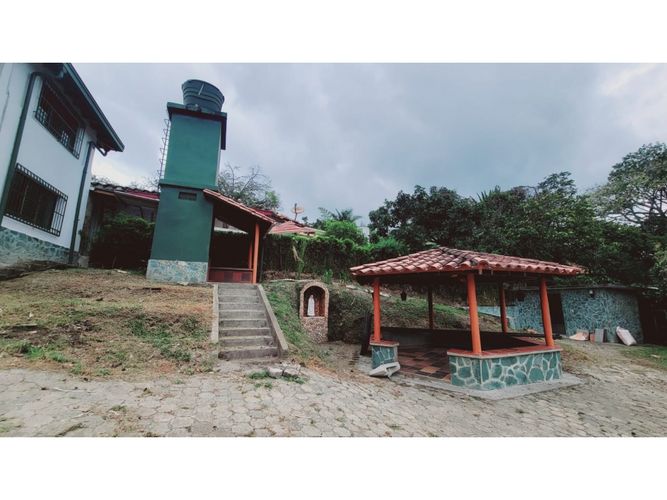 Casa de 5 alcobas en venta en Llano Grande, Rionegro, 380 m² · foto 18 de 24