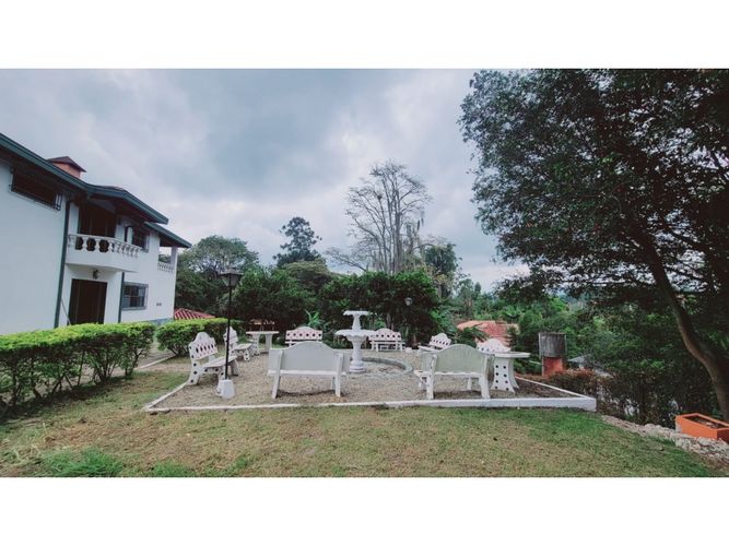 Casa de 5 alcobas en venta en Llano Grande, Rionegro, 380 m² · foto 19 de 24