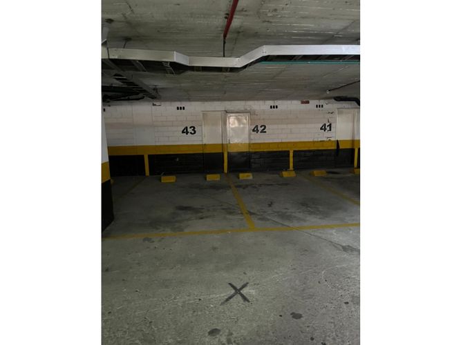 Apartamento de 7 alcobas en arriendo en La Aguacatala, Medellín, 260 m² · foto 21 de 21