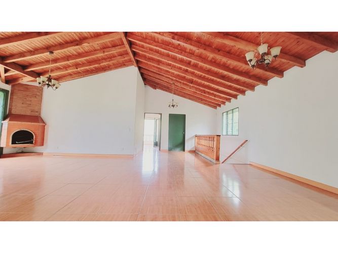 Casa de 5 alcobas en venta en Llano Grande, Rionegro, 380 m² · foto 22 de 24