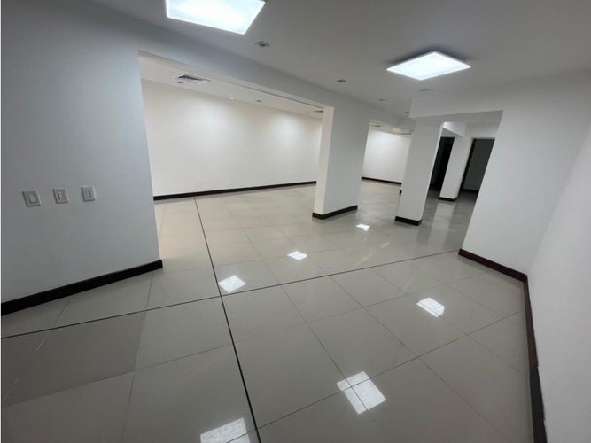 Local en arriendo en Los Naranjos, Envigado, 190 m² · foto 3 de 17