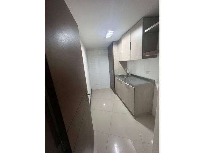Local en arriendo en Los Naranjos, Envigado, 190 m² · foto 4 de 17