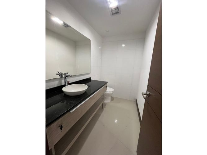 Local en arriendo en Los Naranjos, Envigado, 190 m² · foto 13 de 17