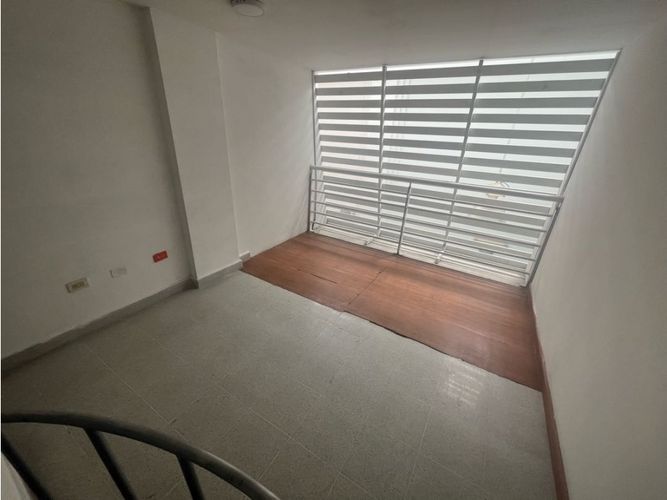 Local en arriendo en Los Naranjos, Envigado, 100 m² · foto 5 de 9