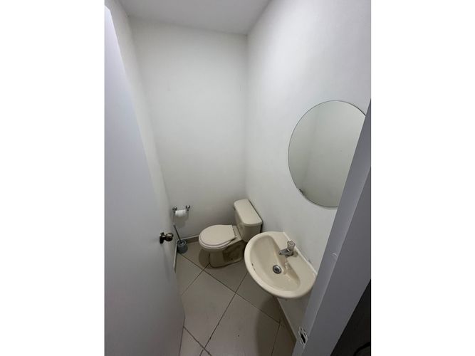 Oficina en arriendo en Zona Centro, Envigado, 24 m² · foto 3 de 3
