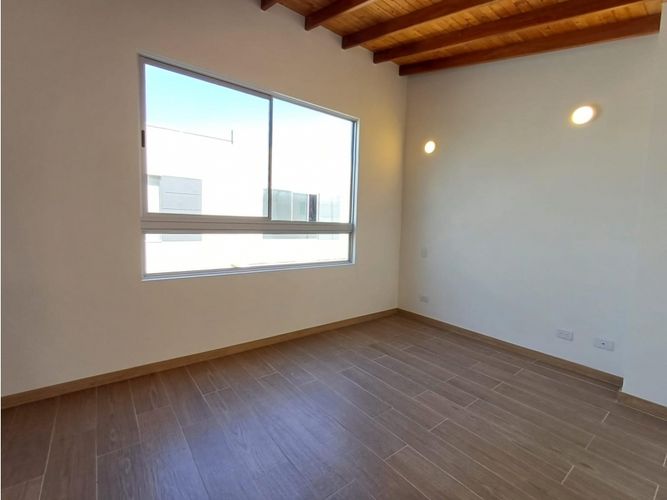 Casa de 3 alcobas en venta en La Ceja, 137 m² · foto 9 de 18