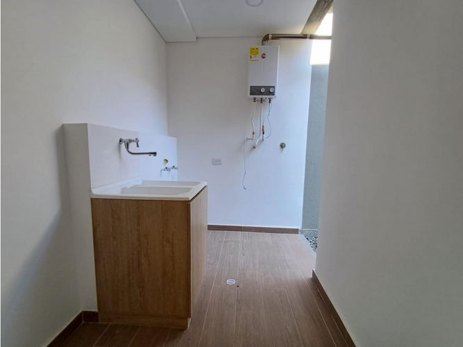 Casa de 3 alcobas en venta en La Ceja, 137 m² · foto 12 de 18