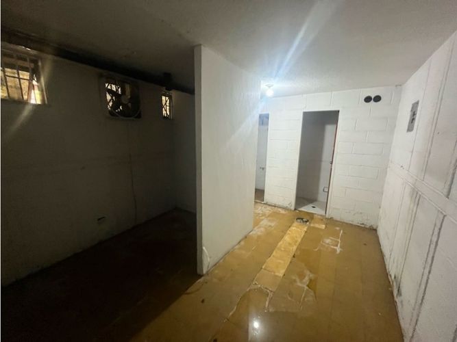 Local en arriendo en El Chocho, Envigado, 170 m² · foto 4 de 15