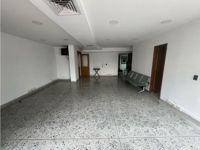 Oficina en arriendo en Santa Maria De Los Angeles, Medellín, 51 m² · foto 8 de 9