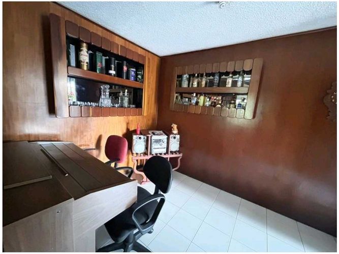 Apartamento de 3 alcobas en venta en El Tesoro, Medellín, 196 m² · foto 8 de 18