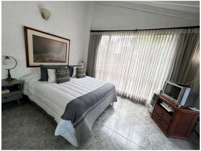 Apartamento de 3 alcobas en venta en El Tesoro, Medellín, 196 m² · foto 10 de 18