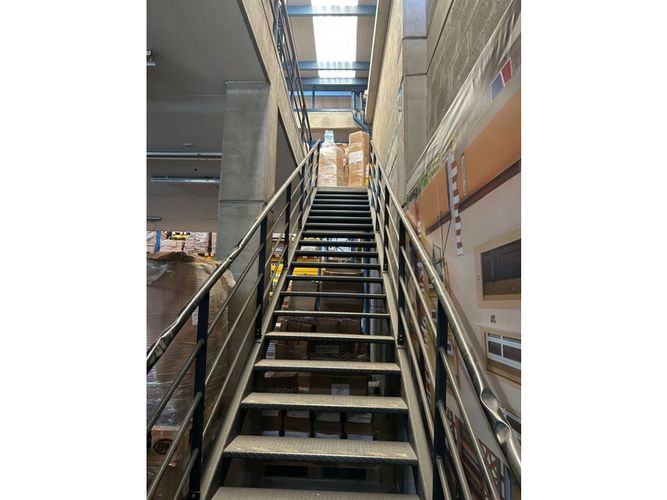 Bodega en arriendo en Monteazul, Sabaneta, 859 m² · foto 4 de 9