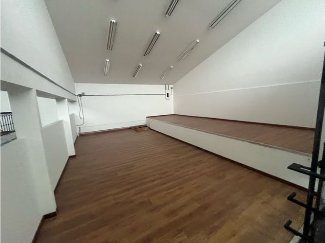 Local en arriendo en La Esmeralda, Envigado, 238 m² · foto 10 de 16