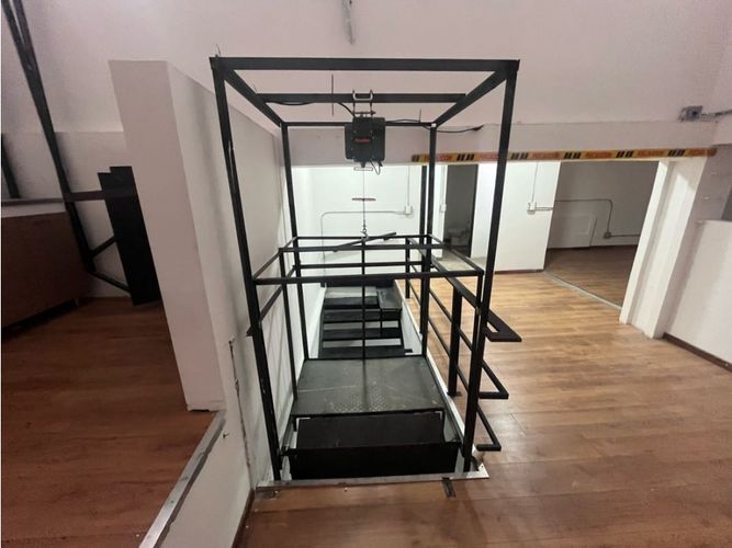 Local en arriendo en La Esmeralda, Envigado, 238 m² · foto 12 de 16