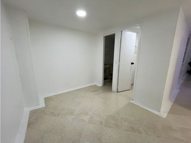 Local en arriendo en Los Naranjos, Envigado, 130 m² · foto 8 de 11