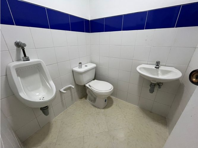 Local en arriendo en Los Naranjos, Envigado, 130 m² · foto 11 de 11