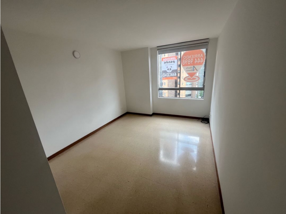Apartamento en arriendo en Vizcaya, Medellín · foto 2 de 18