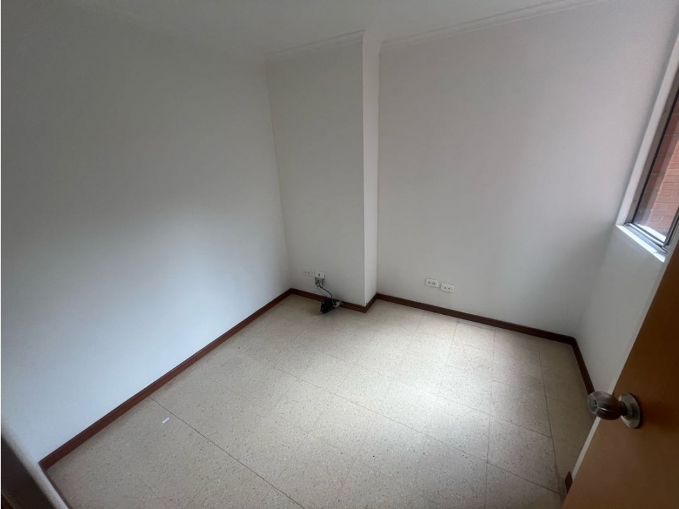 Apartamento en arriendo en Vizcaya, Medellín · foto 11 de 18