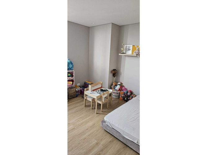 Apartamento de 3 alcobas en venta en Loma Del Esmeraldal, Itagüí, 291 m² · foto 5 de 21