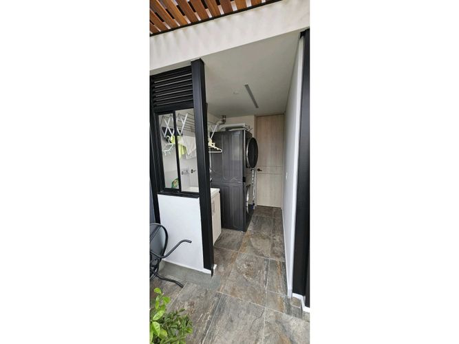 Apartamento de 3 alcobas en venta en Loma Del Esmeraldal, Itagüí, 291 m² · foto 15 de 21