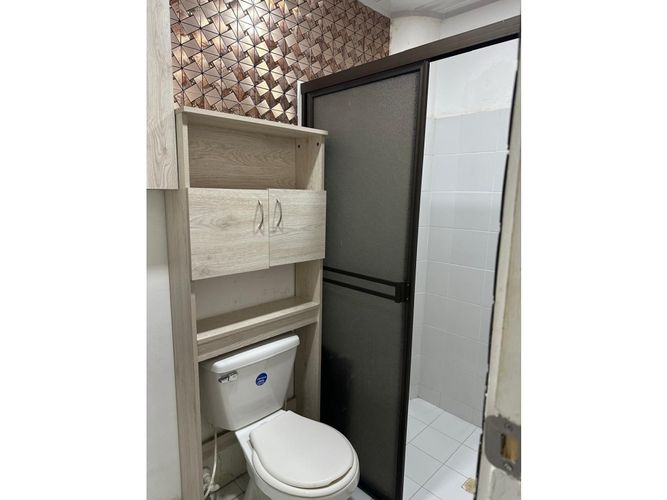 Oficina en arriendo en El Poblado, Medellín, 12 m² · foto 3 de 6