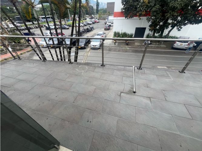 Local en arriendo en La Esmeralda, Envigado, 395 m² · foto 8 de 18