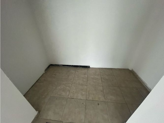 Local en arriendo en La Esmeralda, Envigado, 395 m² · foto 12 de 18
