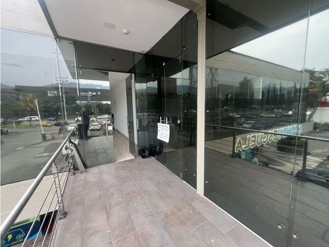 Local en arriendo en La Esmeralda, Envigado, 395 m² · foto 18 de 18