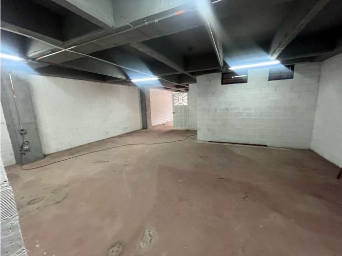 Bodega en arriendo en Camparola, Itagüí, 180 m² · foto 5 de 13