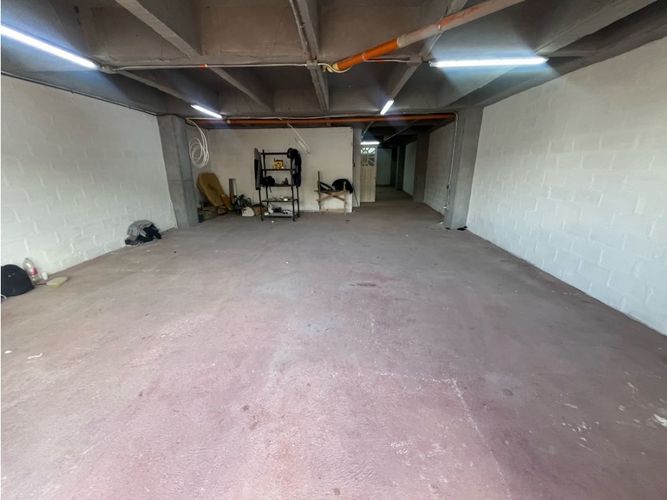 Bodega en arriendo en Camparola, Itagüí, 180 m² · foto 10 de 13