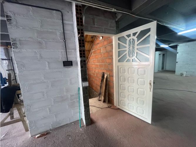Bodega en arriendo en Camparola, Itagüí, 180 m² · foto 13 de 13