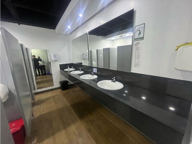 Oficina en arriendo en La Esmeralda, Itagüí, 380 m² · foto 5 de 14