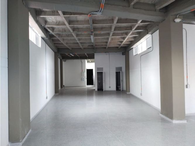 Bodega en arriendo en San Bernardo, Medellín, 180 m² · foto 6 de 10