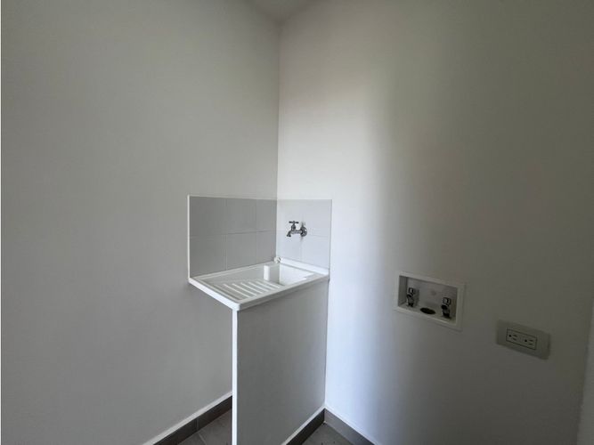 Apartamento de 2 alcobas en arriendo en Barro Blanco, Rionegro, 85 m² · foto 4 de 14