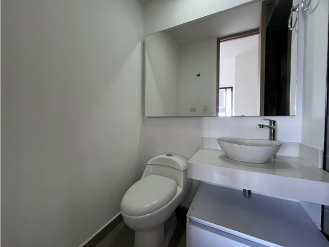 Apartamento de 2 alcobas en arriendo en Barro Blanco, Rionegro, 85 m² · foto 8 de 14